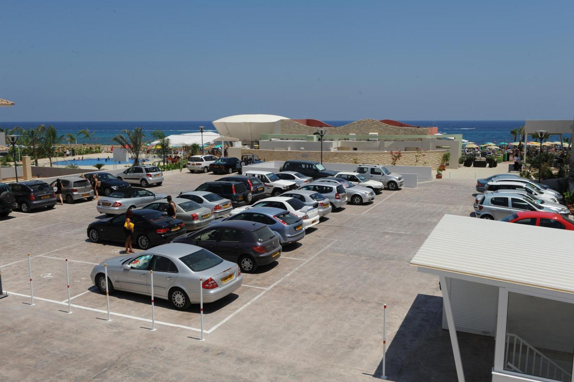 Polyxenia Isaak Luxury Villas And Apartments Protaras Luaran gambar