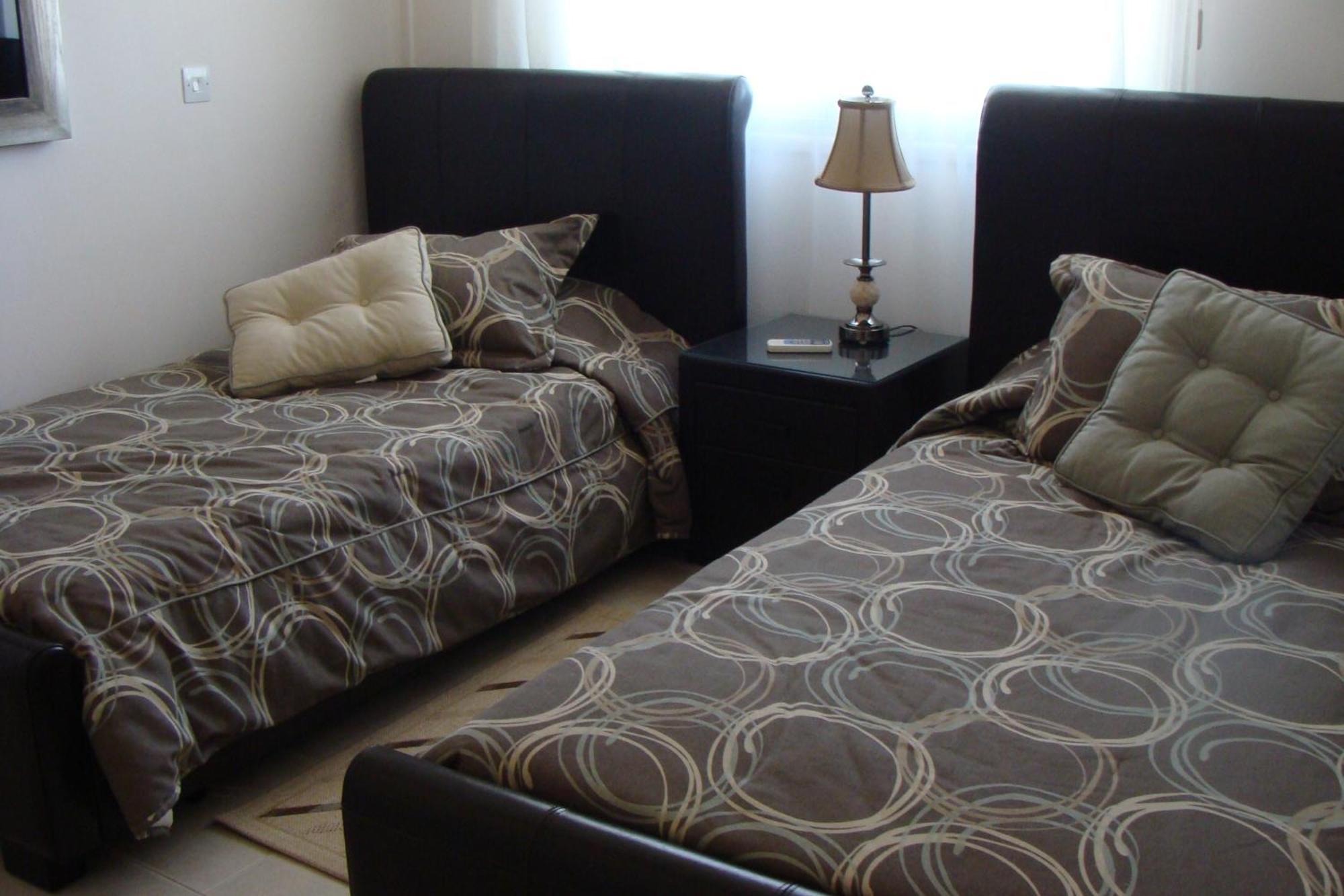 Polyxenia Isaak Luxury Villas And Apartments Protaras Bilik gambar