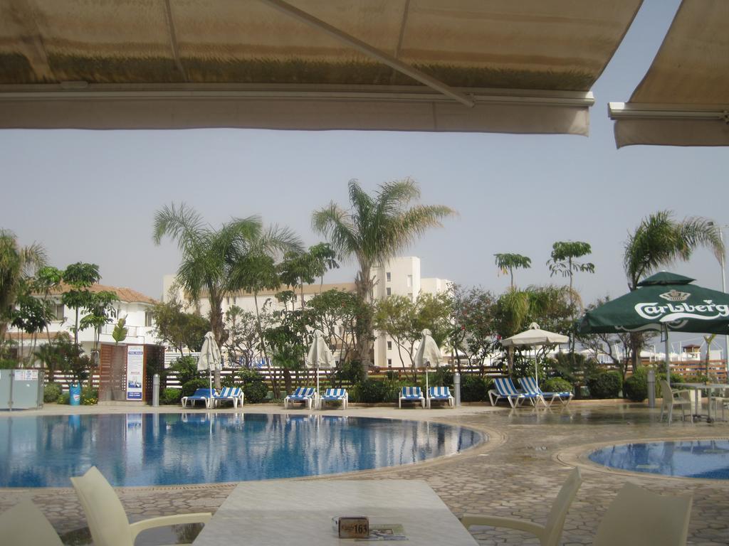 Polyxenia Isaak Luxury Villas And Apartments Protaras Luaran gambar