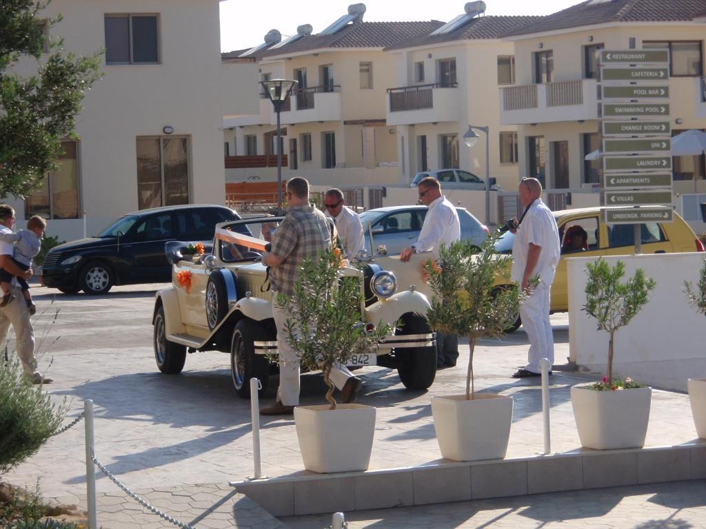 Polyxenia Isaak Luxury Villas And Apartments Protaras Luaran gambar