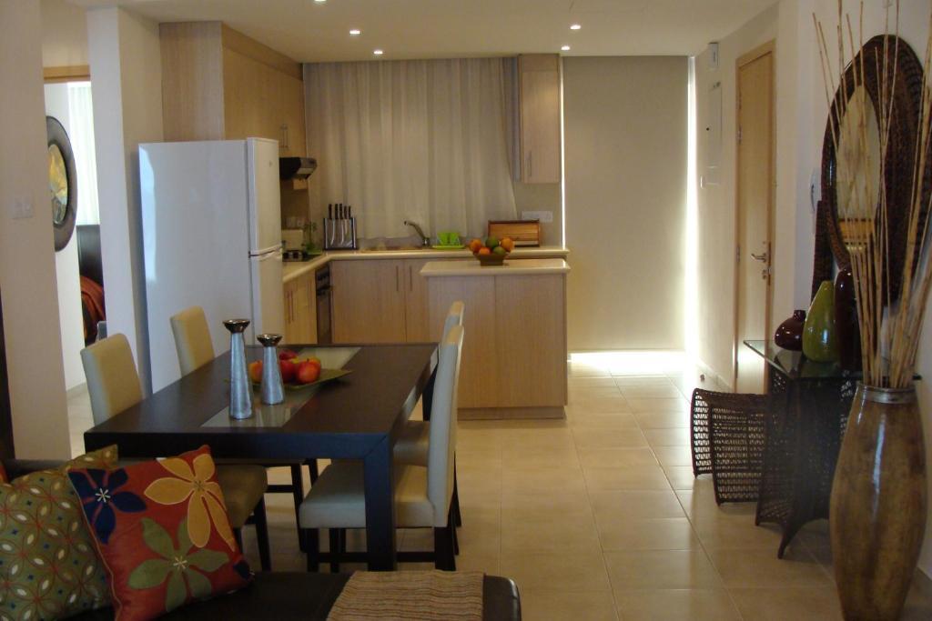 Polyxenia Isaak Luxury Villas And Apartments Protaras Luaran gambar