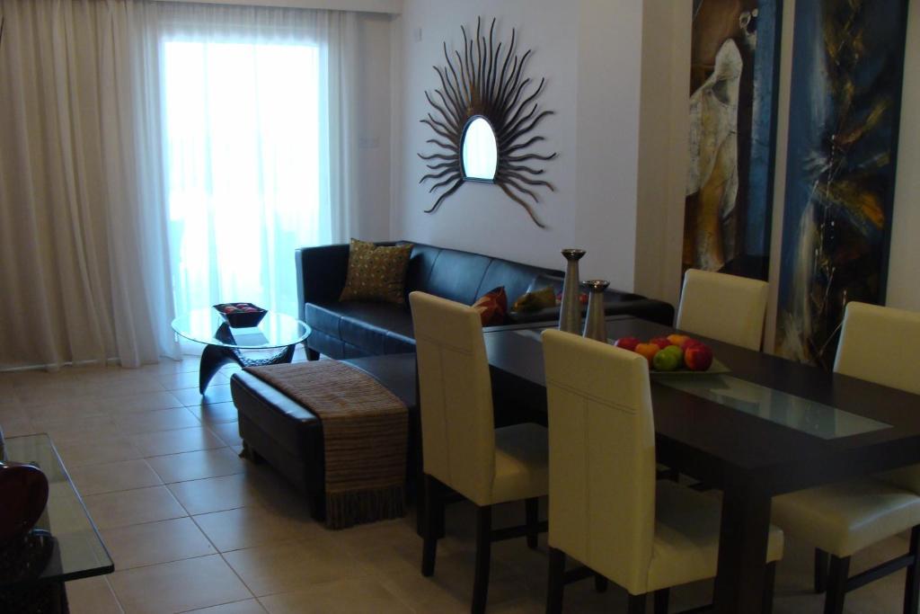 Polyxenia Isaak Luxury Villas And Apartments Protaras Luaran gambar