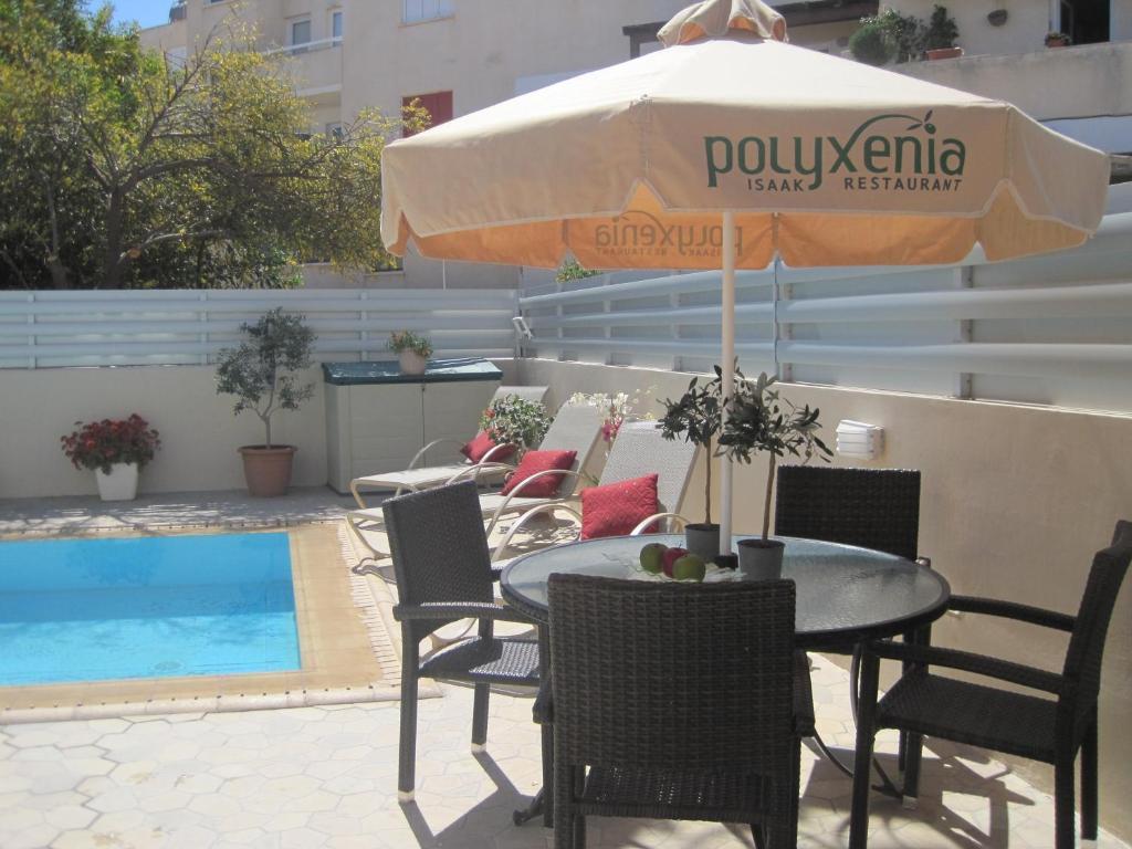 Polyxenia Isaak Luxury Villas And Apartments Protaras Bilik gambar