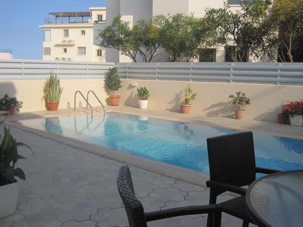 Polyxenia Isaak Luxury Villas And Apartments Protaras Bilik gambar